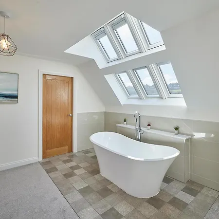 Host & - Soda * Whitby