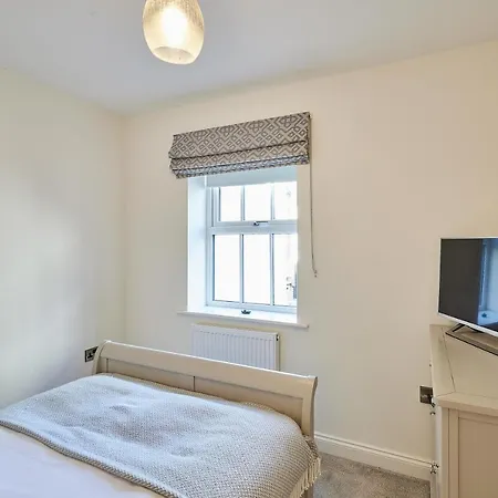 Host & - Soda * Whitby