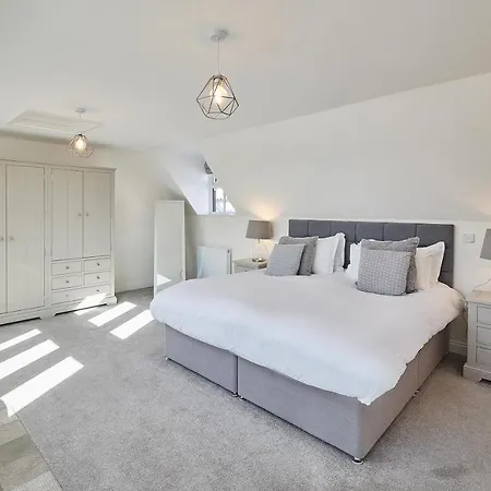 Host & - Soda Whitby