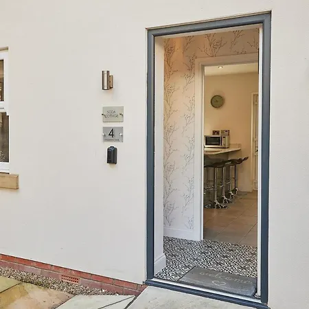 Host & - Soda Prázdninový dům *