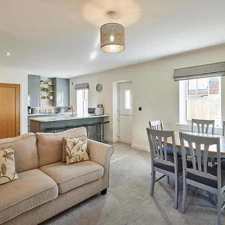 Host & - Soda Prázdninový dům *