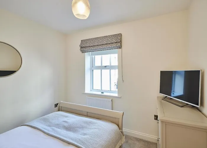 Host & - Soda * Whitby